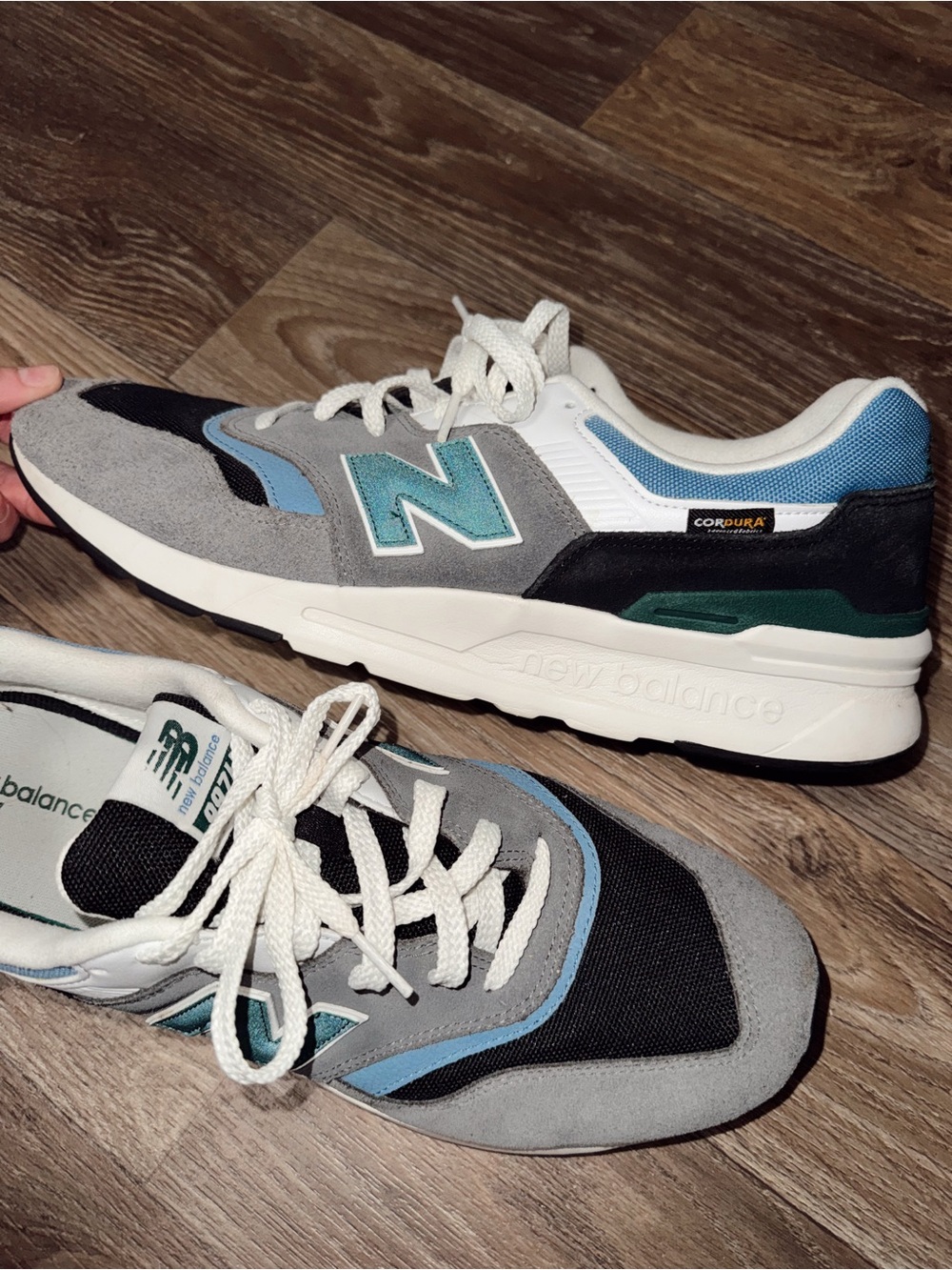Mens size 14 New Balance sneakers - Picture 3 of 3